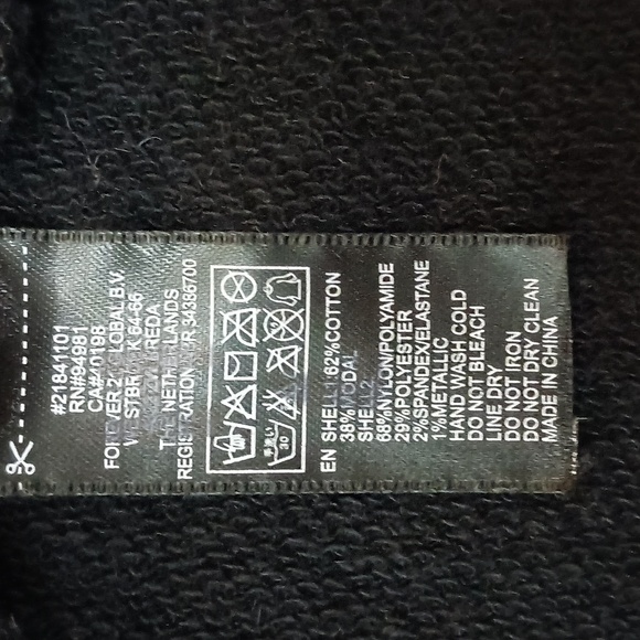 Forever 21 Black Sweater With Lace Long Sleeves - Picture 5 of 6